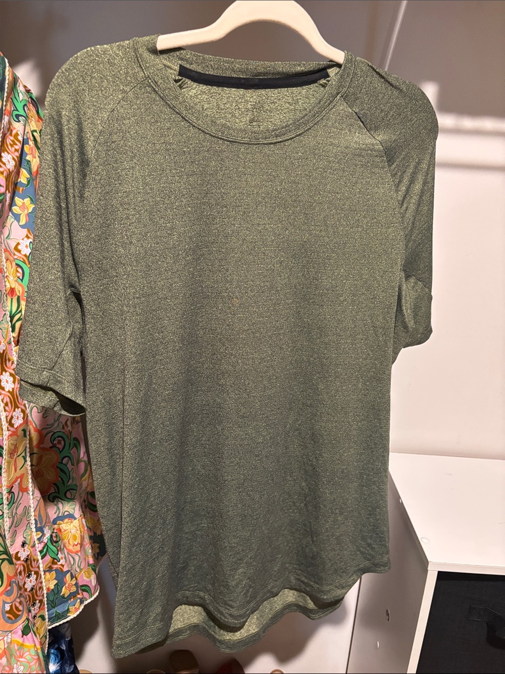 Men’s Lulu Lemon Shirt Size Large
